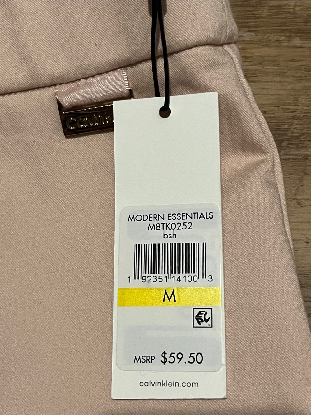 Calvin Klein Slim Chinos in Light Blush- size Medium NWT - Picture 4 of 7